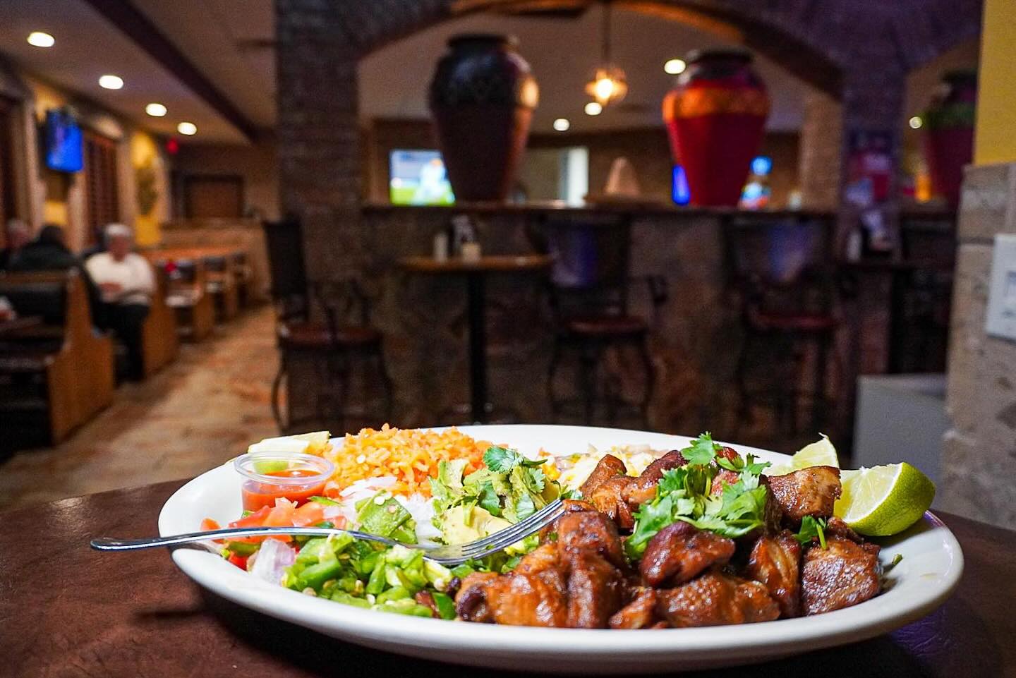 Authentic dishes at Los Jarrones